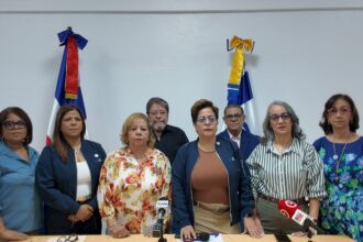 Colegio de Odontólogos solicita intervención de Abinader para atender demandas del sector