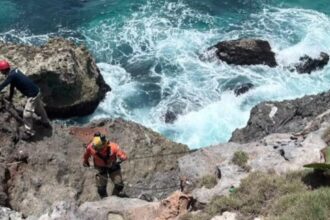 Defensa Civil intensifica búsqueda de hombre desaparecido tras caer al mar Caribe en la avenida España