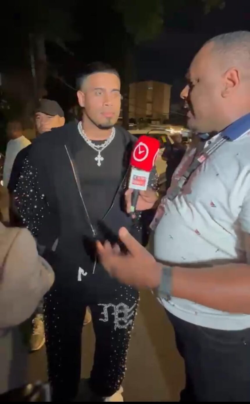 Michael Flores reafirma su conexión con República Dominicana durante el Concierto de Vivienda de Shadow Blow y sus Amigos