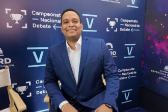 Gerand Ventura resalta que el Campeonato Nacional de Debate fomenta el pensamiento crítico en estudiantes