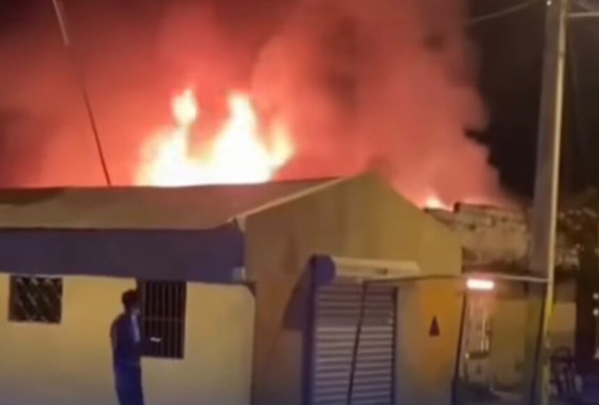 Incendio destruye varias viviendas y deja a siete familias sin hogar en Fantino