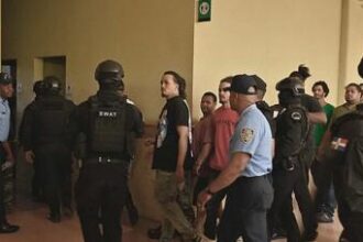 Ratifican prisión preventiva a siete acusados por asesinato de chofer que buscó refugio en el Palacio de Justicia de Santiago