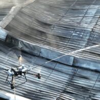 Drones del 911 apoyan labores para sofocar incendio en tienda china de Herrera