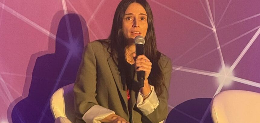 Fernanda Brovia en SIPConnect 2026 llama a experimentar con nuevas tecnologías en las redacciones