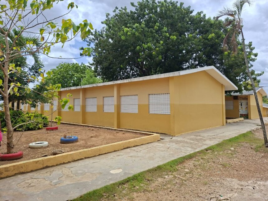 Nuevas aulas toman forma en El Seibo y La Romana para el año escolar 2026-2027
