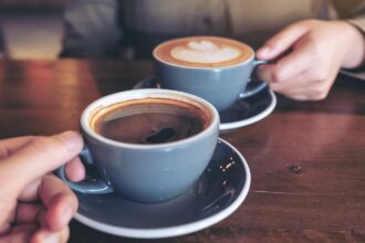 Beber café puede reducir tu riesgo de enfermedad hepática