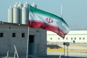 Irán denuncia un ataque de EE.UU. contra la central nuclear en construcción de Darkhovin