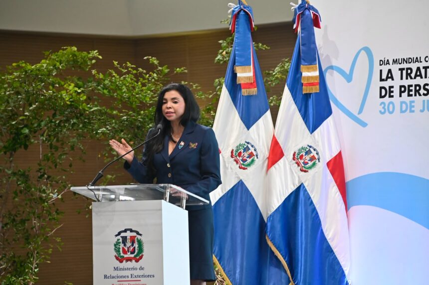 "Aquí no vengan": Yeni Berenice lanza advertencia a redes de trata de personas