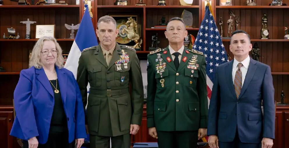 Fuerzas Armadas de Honduras fortalecen coordinación con Estados Unidos para combatir el crimen organizado