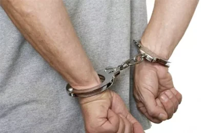 MP arresta en aeropuerto a hombre vinculado a varios delitos