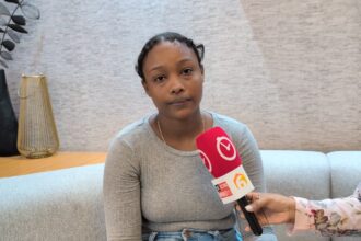 Joven solicita ayuda para obtener su acta de nacimiento tras 10 años de espera