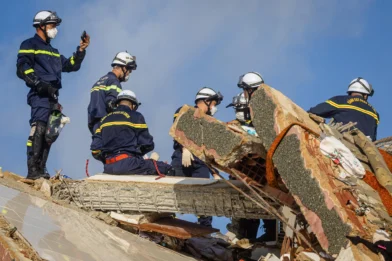 Más de 15 psicólogos ofrecen atención gratuita a sobrevivientes del terremoto en Venezuela