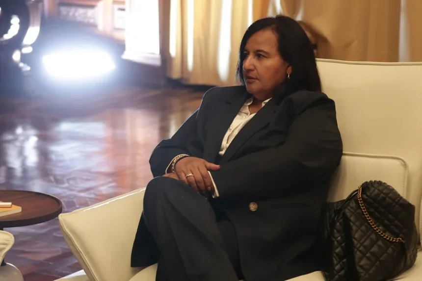 Opositora venezolana dice que se convocará a todos los sectores al diálogo con el chavismo
