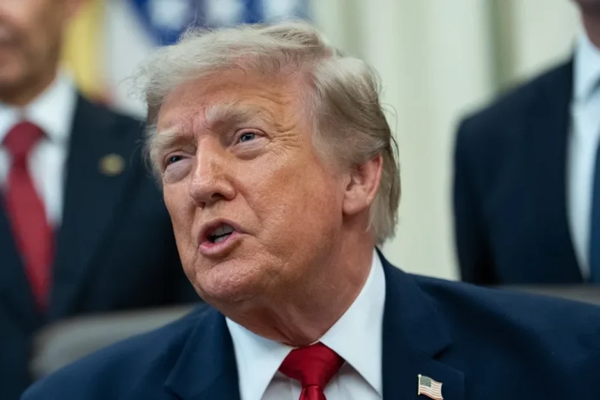 Trump amenaza a Irán con hacerle “pagar” por la muerte de soldados estadounidenses