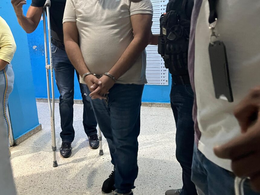 DNCD y MP arrestan a dos dominicanos solicitados en extradición por EE. UU.