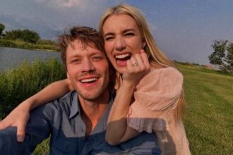 Emma Roberts se casa con el actor Cody John en una ceremonia privada en Idaho