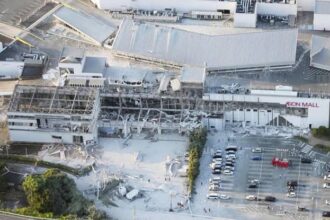 Varios muertos en un centro comercial por el terremoto de 7,1 en Kumamoto (Japón)