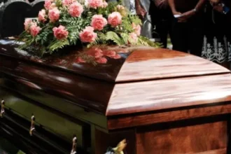 Hombre hiere a su pareja y luego se quita la vida en SFM