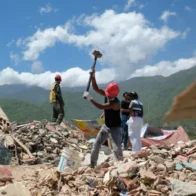 El Gobierno venezolano y la ONU apuestan por casas prefabricadas para los afectados por los terremotos