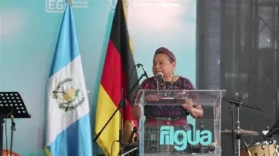 Guatemala inaugura su Feria Internacional del Libro dedicada a Rigoberta Menchú