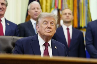 EE.UU. afirma que Trump «tiene todas las opciones en la mesa» frente a Irán