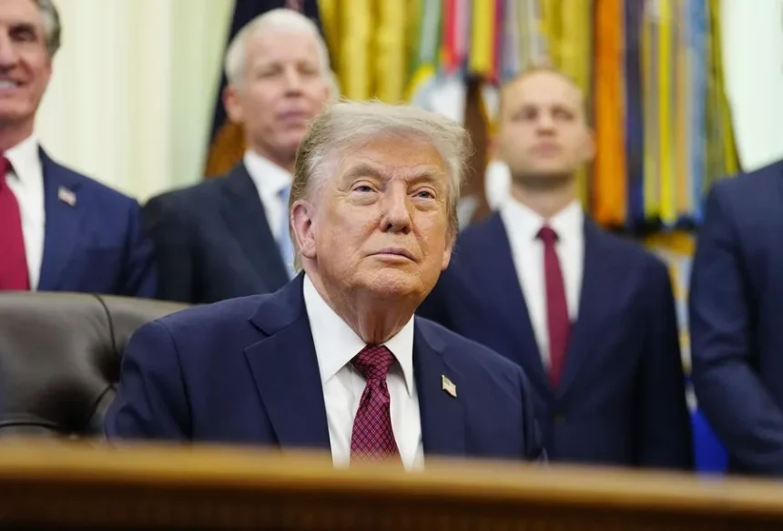 EE.UU. afirma que Trump «tiene todas las opciones en la mesa» frente a Irán