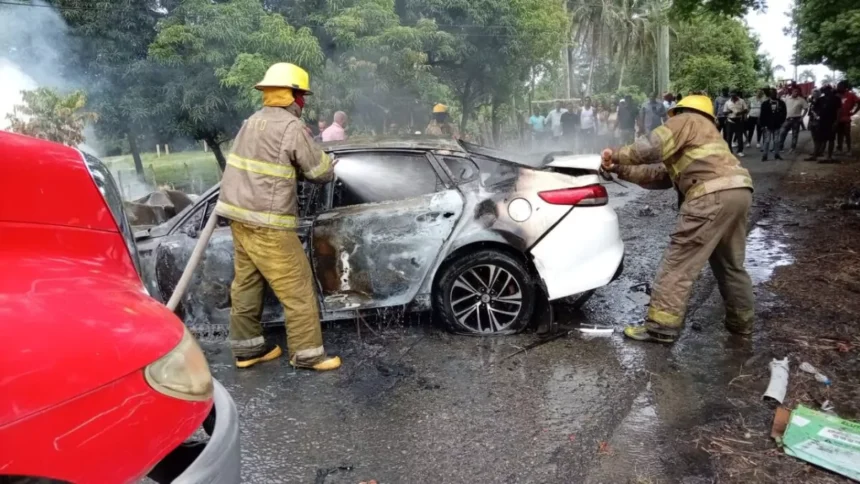 Una persona muere calcinada y dos resultan heridas tras accidente en SDN