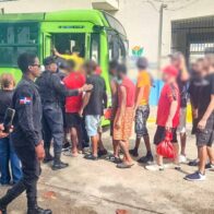 Trasladan otros 400 reclusos desde La Victoria al CCR Las Parras