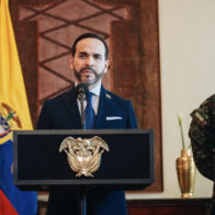 Presidente de Colombia ordena operativos contra migrantes en situación irregular