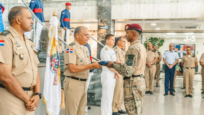 Ministro de Defensa despide equipo dominicano que representará al país en Fuerza Comando Paraguay 2026