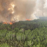 Costa Rica envía 102 bomberos a Canadá para ayudar a combatir los incendios forestales