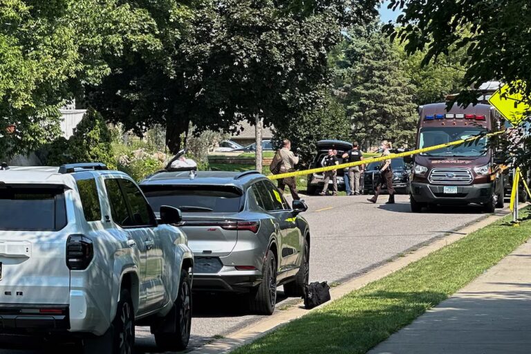 Hallan muertos a dos adultos y un niña en una guardería de Minnesota