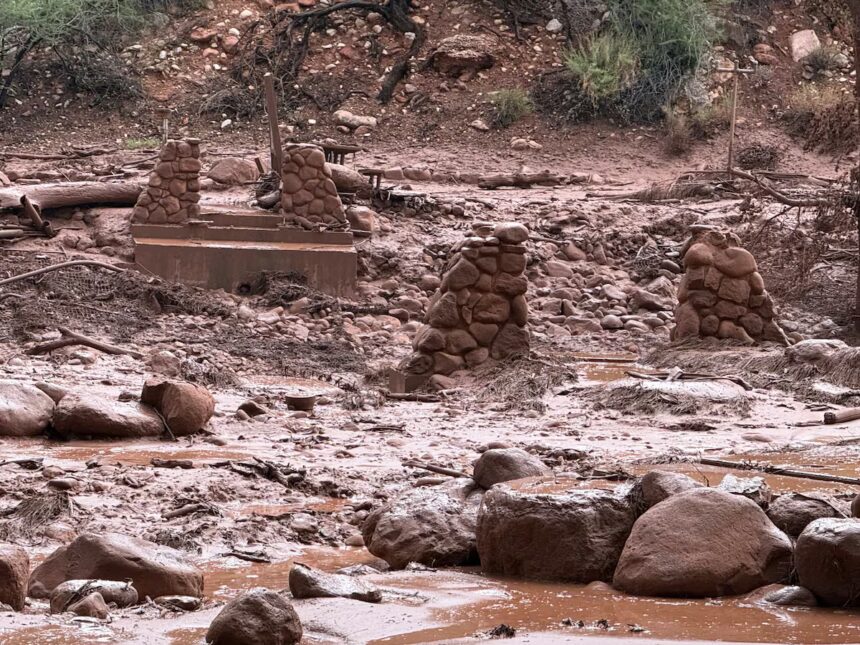 Dos muertos y unos 15 desaparecidos tras inundación repentina en el Gran Cañón en Arizona