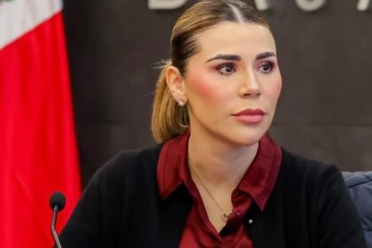 Reportan que Marina del Pilar Ávila sí está bajo investigación en EEUU