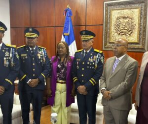 Nuevo director de la Policía realiza visitas de cortesía a presidentes del Senado y Cámara de Diputados