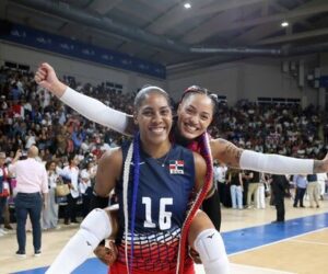 Reinas del Caribe inician defensa de su título con contundente triunfo sobre Costa Rica