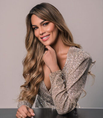 Caroline Aquino será parte del crew de presentadores de Premios Juventud 2026