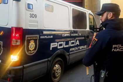 Intervienen en España 63.900 euros ocultos a dos pasajeros que viajaban desde RD