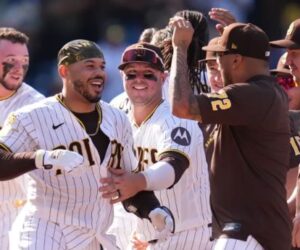 MLB aprueba la venta de los Padres de San Diego a grupo liderado por José E. Feliciano