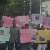 Familiares de Wilmer Rodríguez y su hija exigen justicia frente al Palacio de Justicia