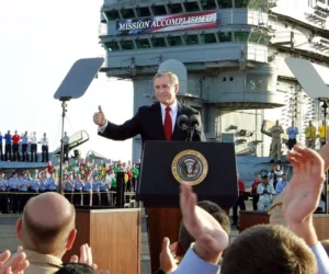 Irán ironiza con la guerra económica de EEUU y la compara con el «misión cumplida» de Bush en Irak