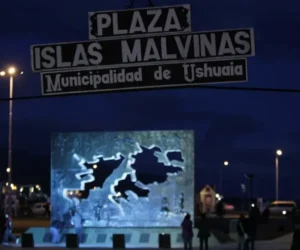 La disputa entre el Gobierno de Milei y una provincia argentina por el amarre de un buque británico
