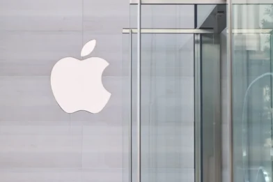 Bruselas respalda nuevas condiciones de Apple para distribuir aplicaciones en la UE