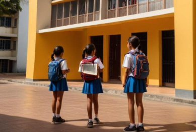 Colegio privado bajo cuestionamiento por cobro para entregar documentos académicos