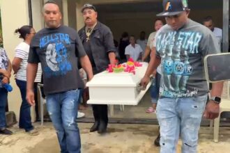 Entre lágrimas despiden a la bebé Adara, víctima de la explosión en fritura de SFM