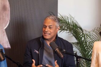 Doctor Nelson Rosario advierte sobre intrusismo médico en cirugía plástica