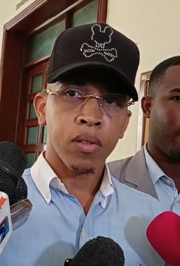 Ezequiel Monegro denuncia supuesto intento de arresto irregular contra un testigo en Ciudad Nueva