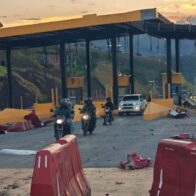 Explosión destruye peaje en construcción en la vía que conecta a Cali con Popayán