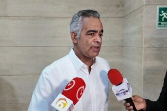 Joel Santos asegura que el país cuenta con suficiente oferta energética y promete mejorar el servicio