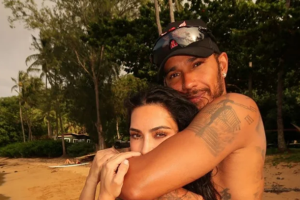Kim Kardashian y Lewis Hamilton alardean de sus primeras vacaciones como pareja en Hawái